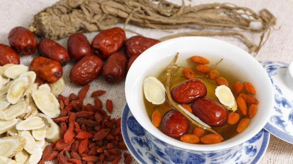 What are the health benefits of ginseng? What is it usually consumed with?